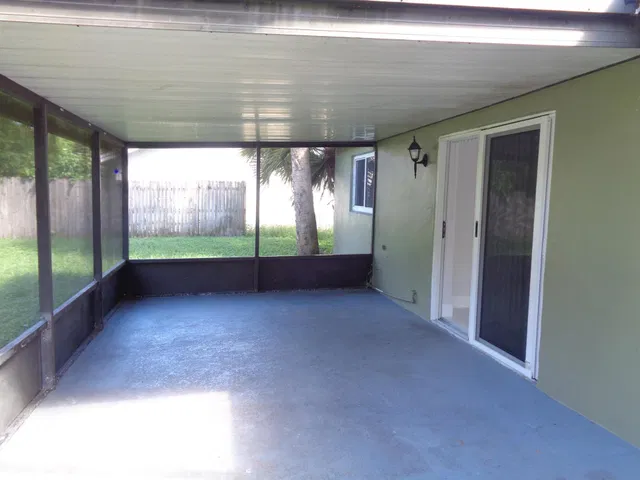 Residence photo 15