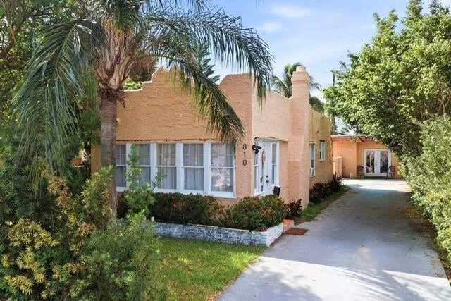 West Palm Beach Residence photo 2