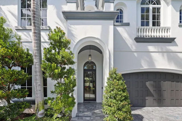 Residence photo 4