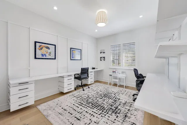 Residence photo 31