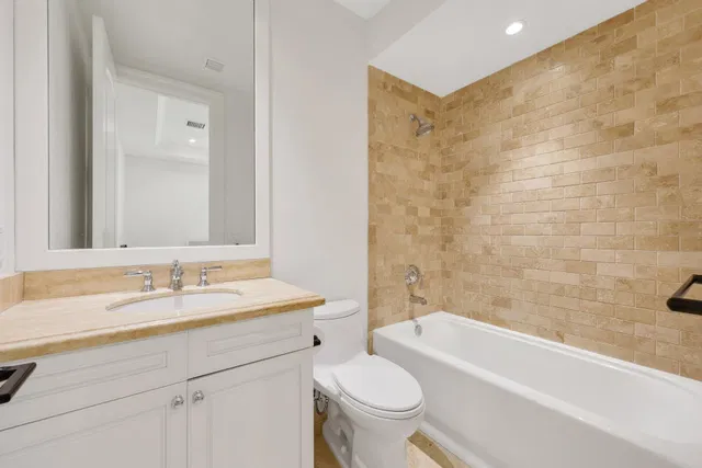Residence photo 42
