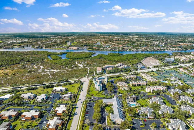 Unit M1-401 photo 24