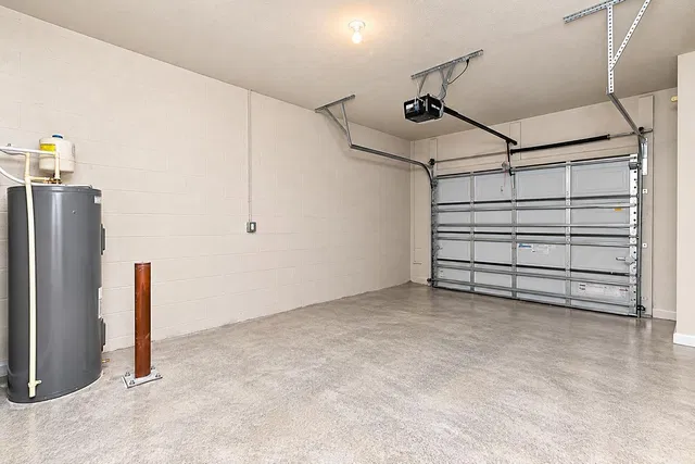 Residence photo 17