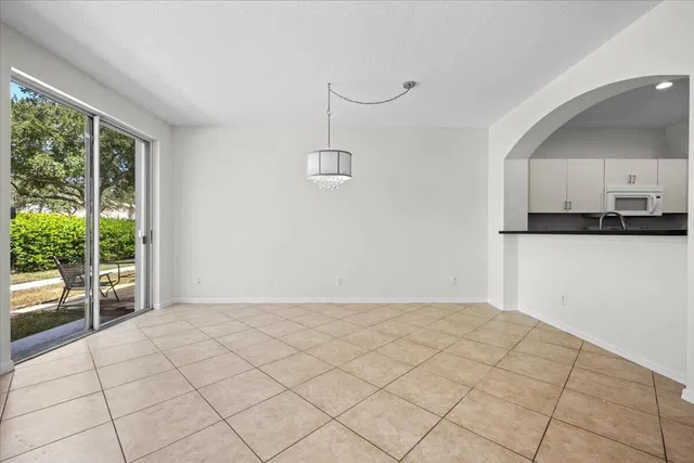 Residence photo 11