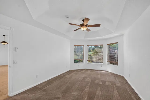 Residence photo 16