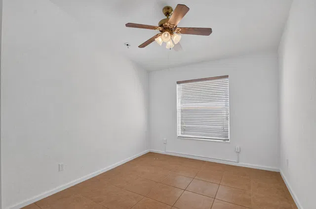 Residence photo 24
