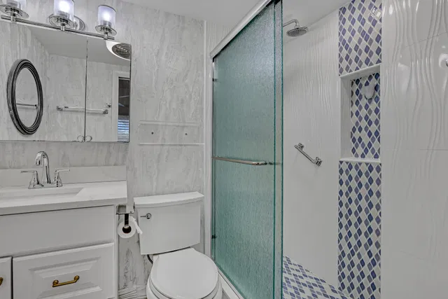 Unit 5060 photo 16