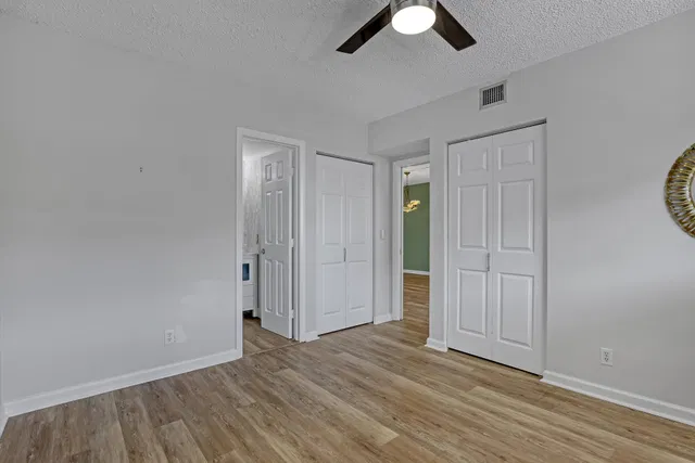 Unit 5060 photo 20