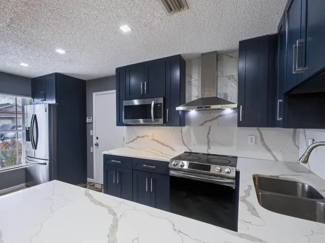 Residence photo 15