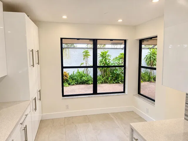 Residence photo 11