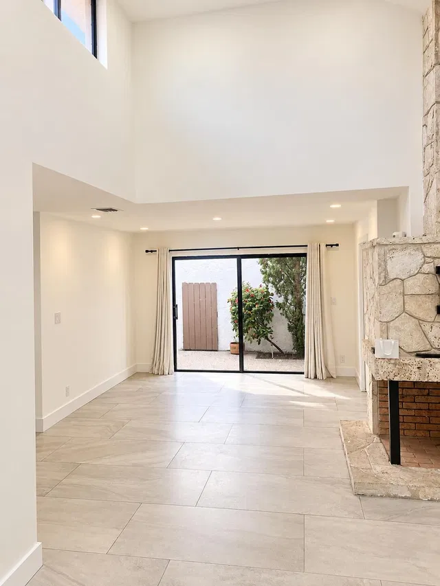 Residence photo 12