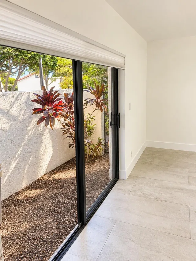Residence photo 19