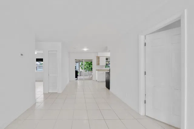 Residence photo 6
