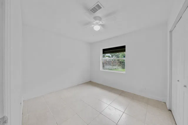 Residence photo 15