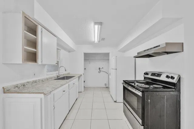 Residence photo 38