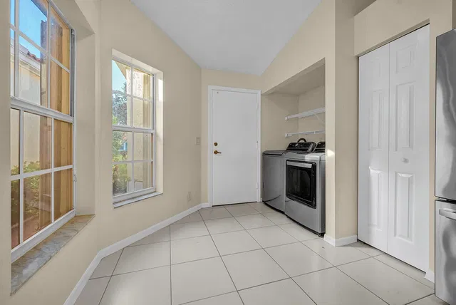 Residence photo 7