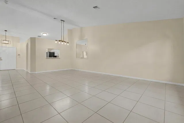 Residence photo 11