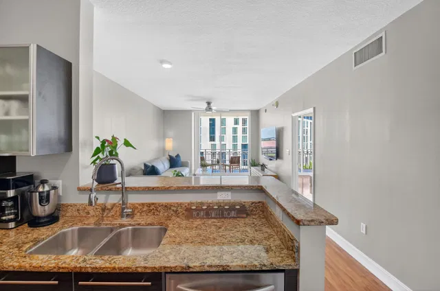 CityPlace South Tower Unit 821 photo 10