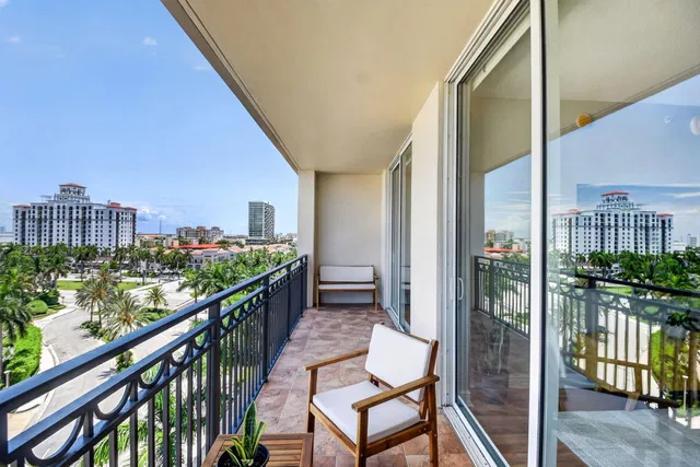 CityPlace South Tower Unit 821 photo 27