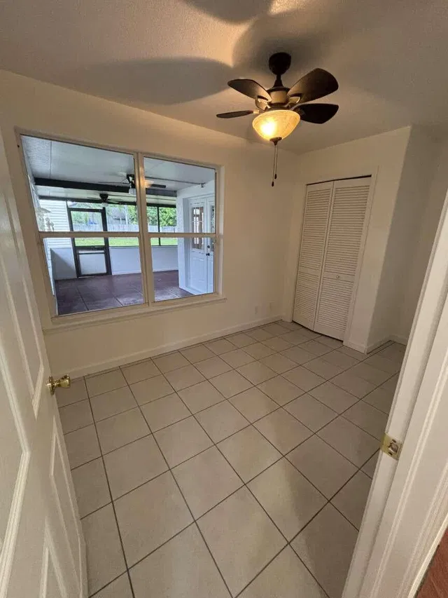 Residence photo 8
