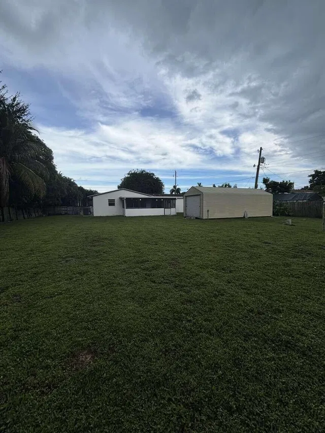 Residence photo 18