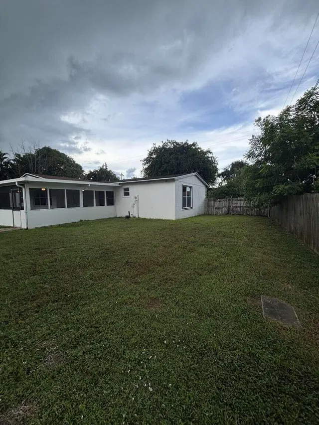 Residence photo 19
