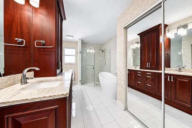  Residence photo 15
