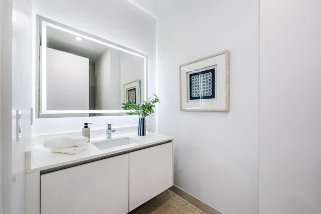 Nautilus 220 Unit 817 photo 12