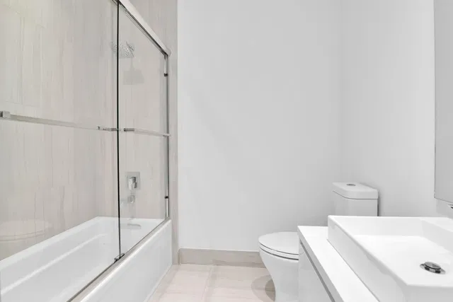 Tower 155 Unit 822 photo 23