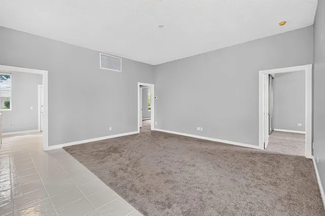  Residence photo 8