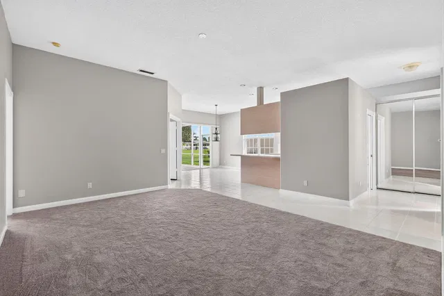  Residence photo 9