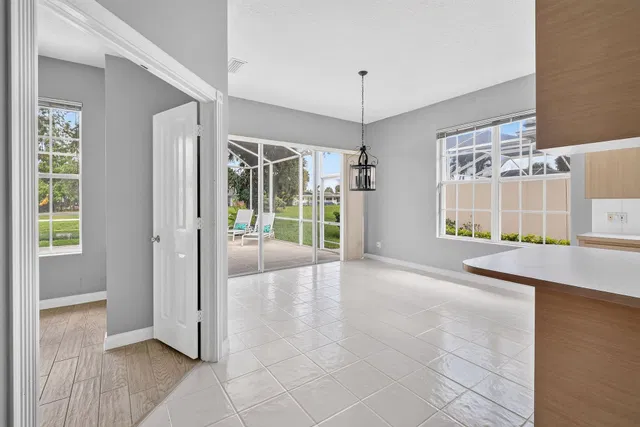  Residence photo 11