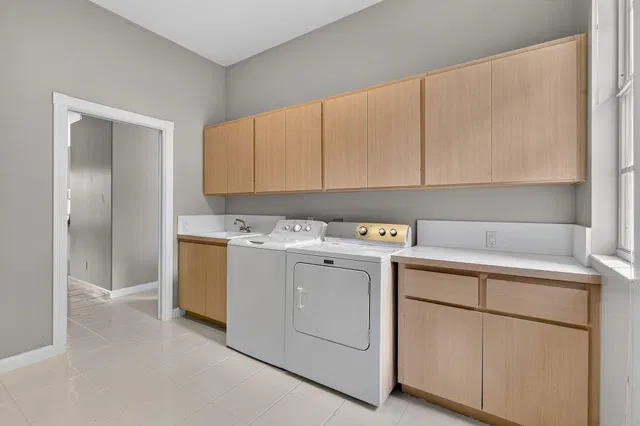  Residence photo 36