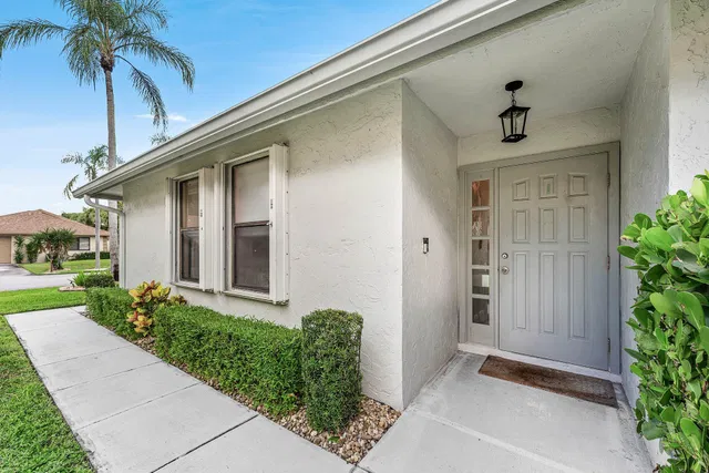 Residence photo 2