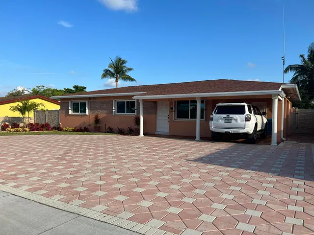 Residence photo 3