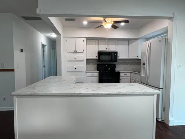 Residence photo 6