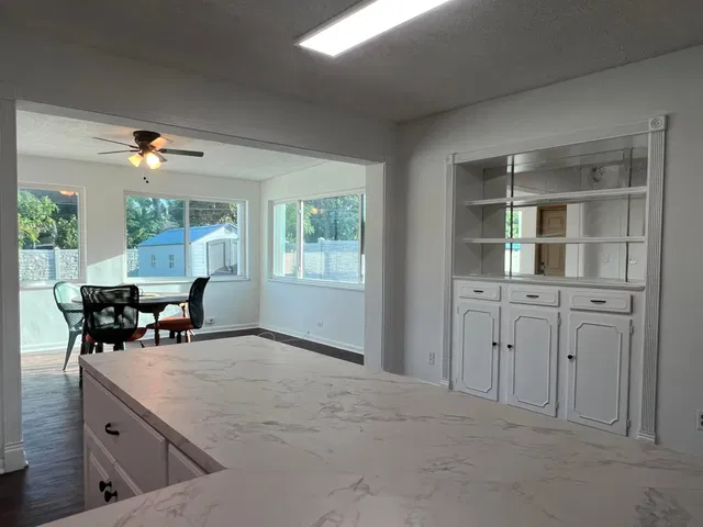 Residence photo 9