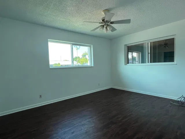 Residence photo 20