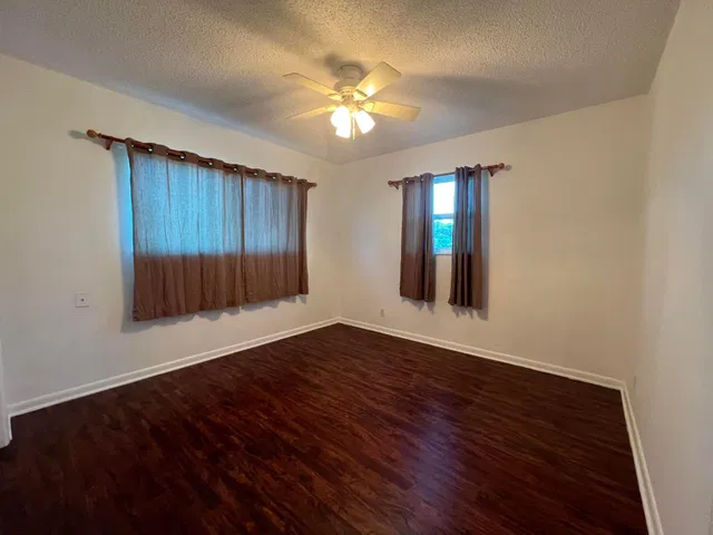 Residence photo 22
