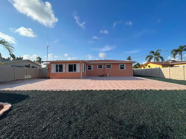 Residence photo 23