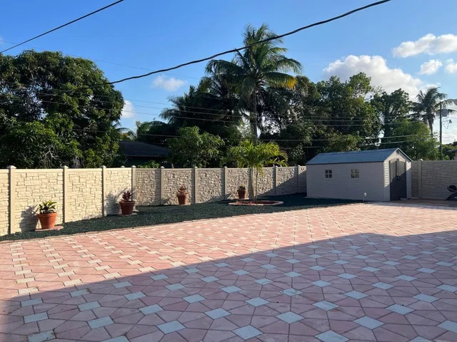 Residence photo 26