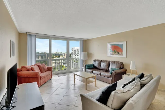 South Palm Beach Unit 511 photo 12