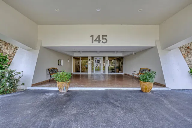 Palm Beach Shores Unit 601 photo 3