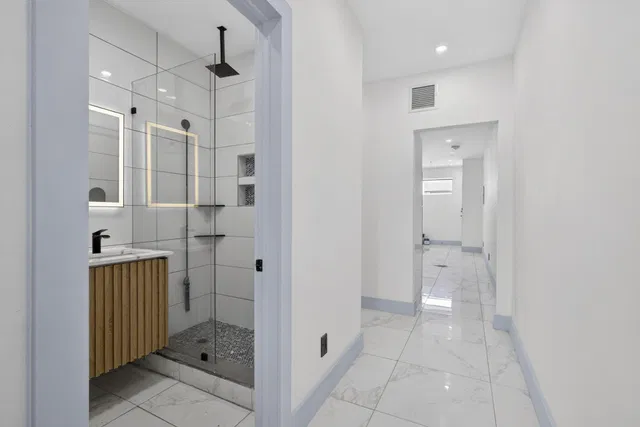 Downtown West Palm Beach Unit Unit 320 photo 5