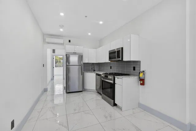 Downtown West Palm Beach Unit Unit 320 photo 9