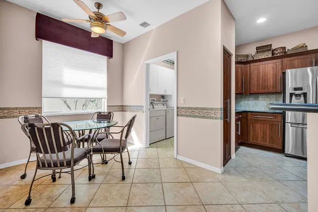 Residence photo 9