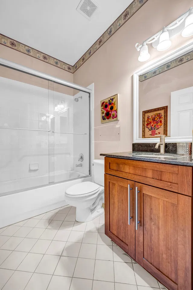 Residence photo 24