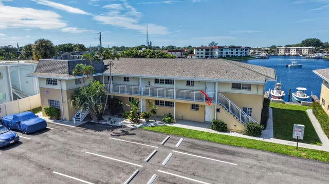 Village of North Palm Beach Unit 3 photo 17