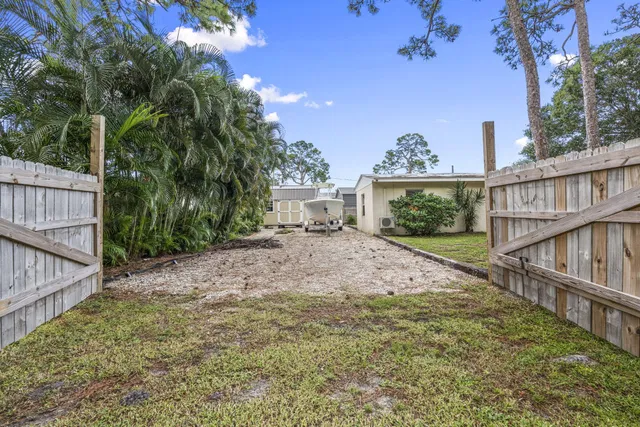 Residence photo 25