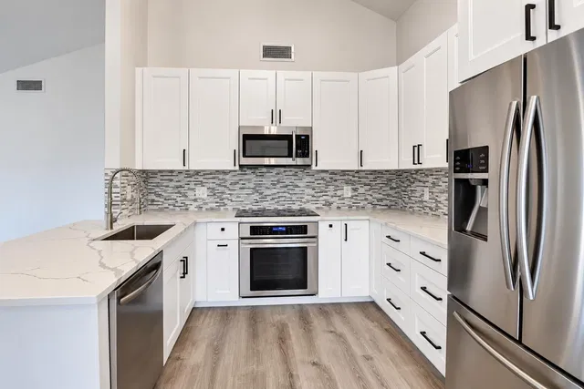Residence photo 5